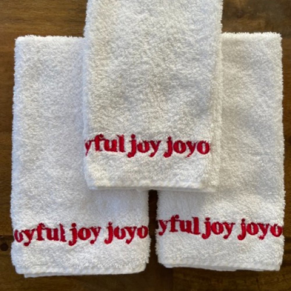 Crate&Barrel Holiday Hand Towels (set of 3)